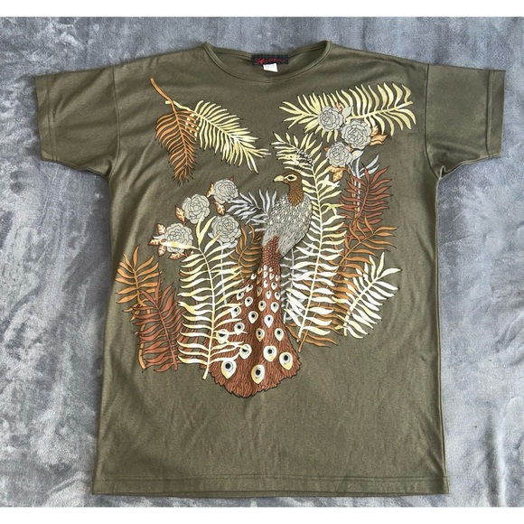 Vintage Other - Vintage Tee with Botanical Print